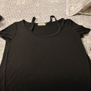 Short sleeved shoulder see thru